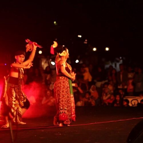 PROGRAM-Pengelolaan-Keragaman-Budaya-melalui-Event-Budaya-Solo-Menari